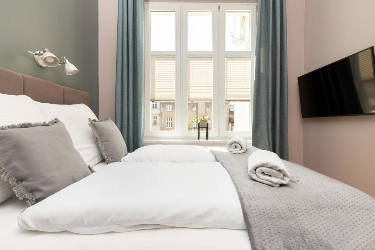 Sopot Rivoli Apartments Near The Beach & Pier By Noclegi Renters Exterior photo