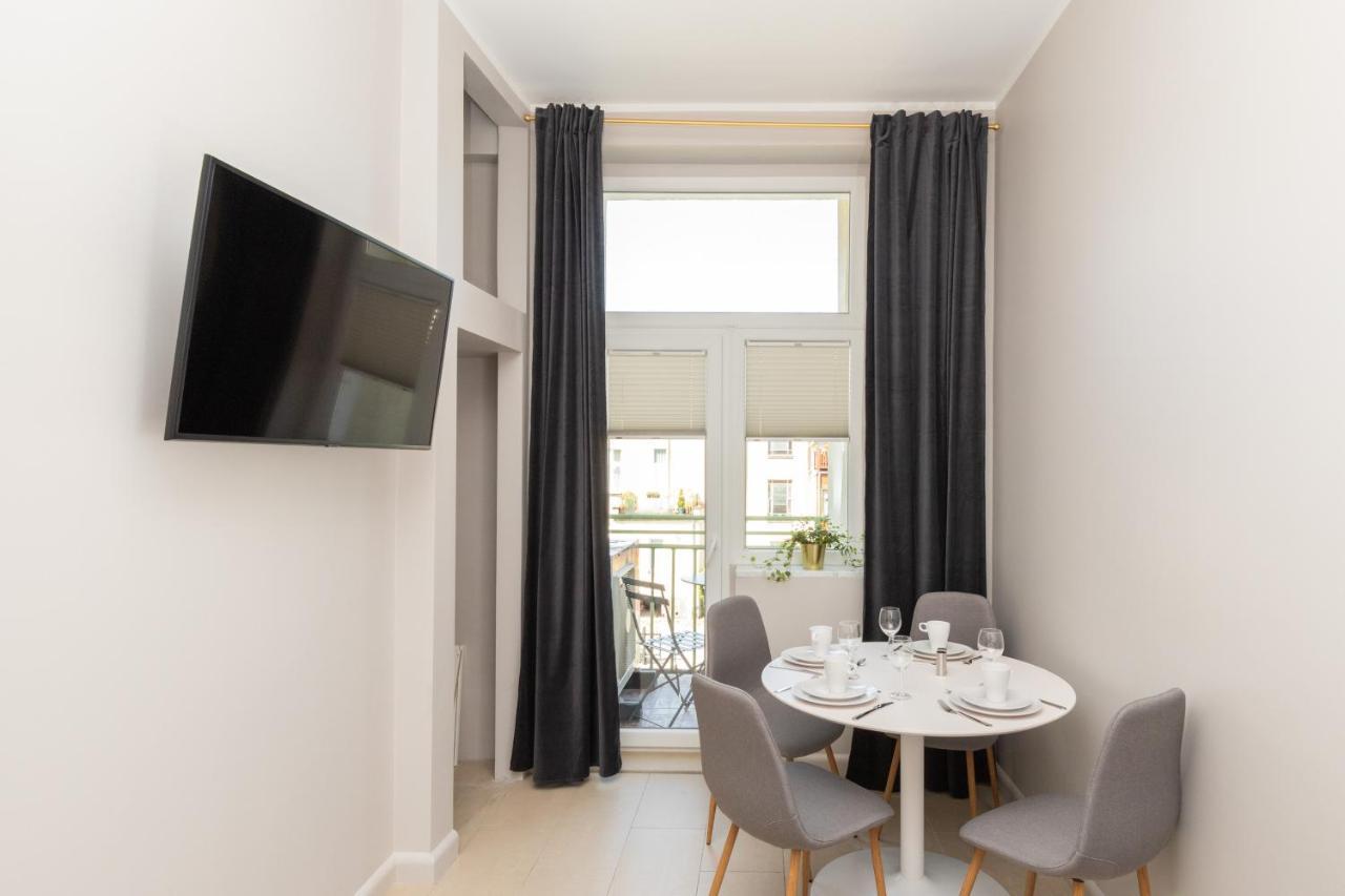 Sopot Rivoli Apartments Near The Beach & Pier By Noclegi Renters Exterior photo