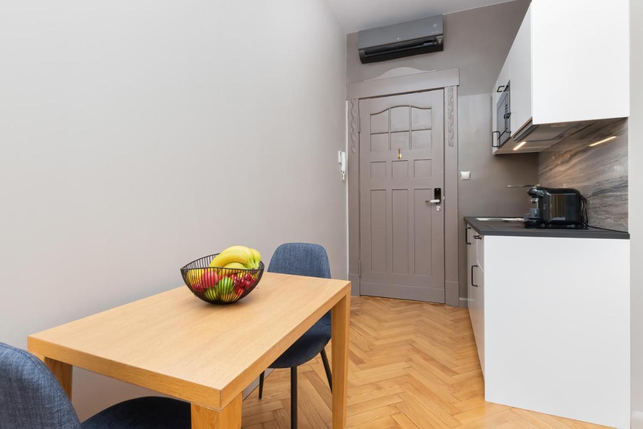 Sopot Rivoli Apartments Near The Beach & Pier By Noclegi Renters Exterior photo