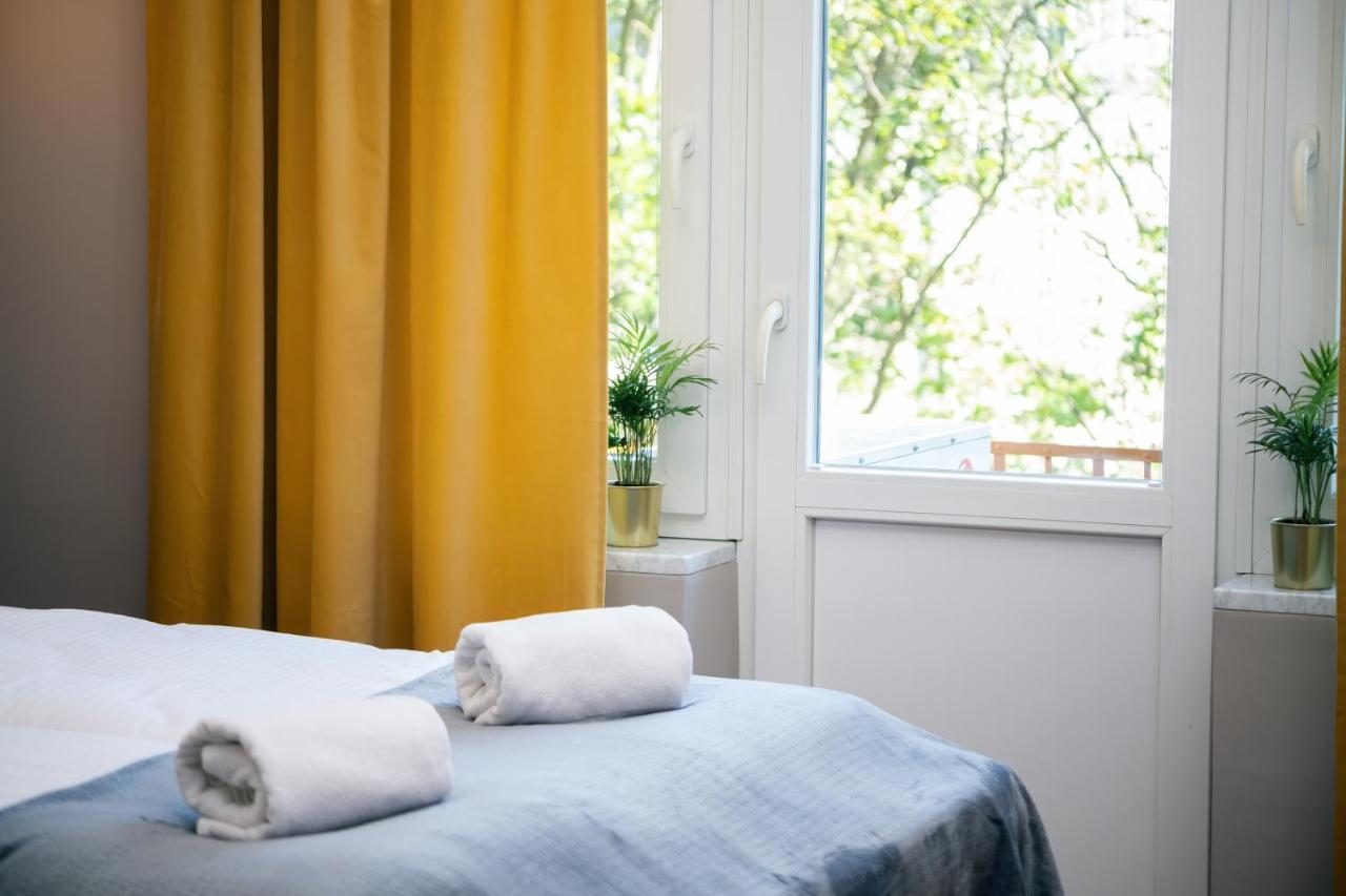 Sopot Rivoli Apartments Near The Beach & Pier By Noclegi Renters Exterior photo