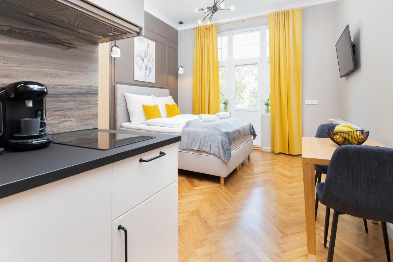 Sopot Rivoli Apartments Near The Beach & Pier By Noclegi Renters Exterior photo