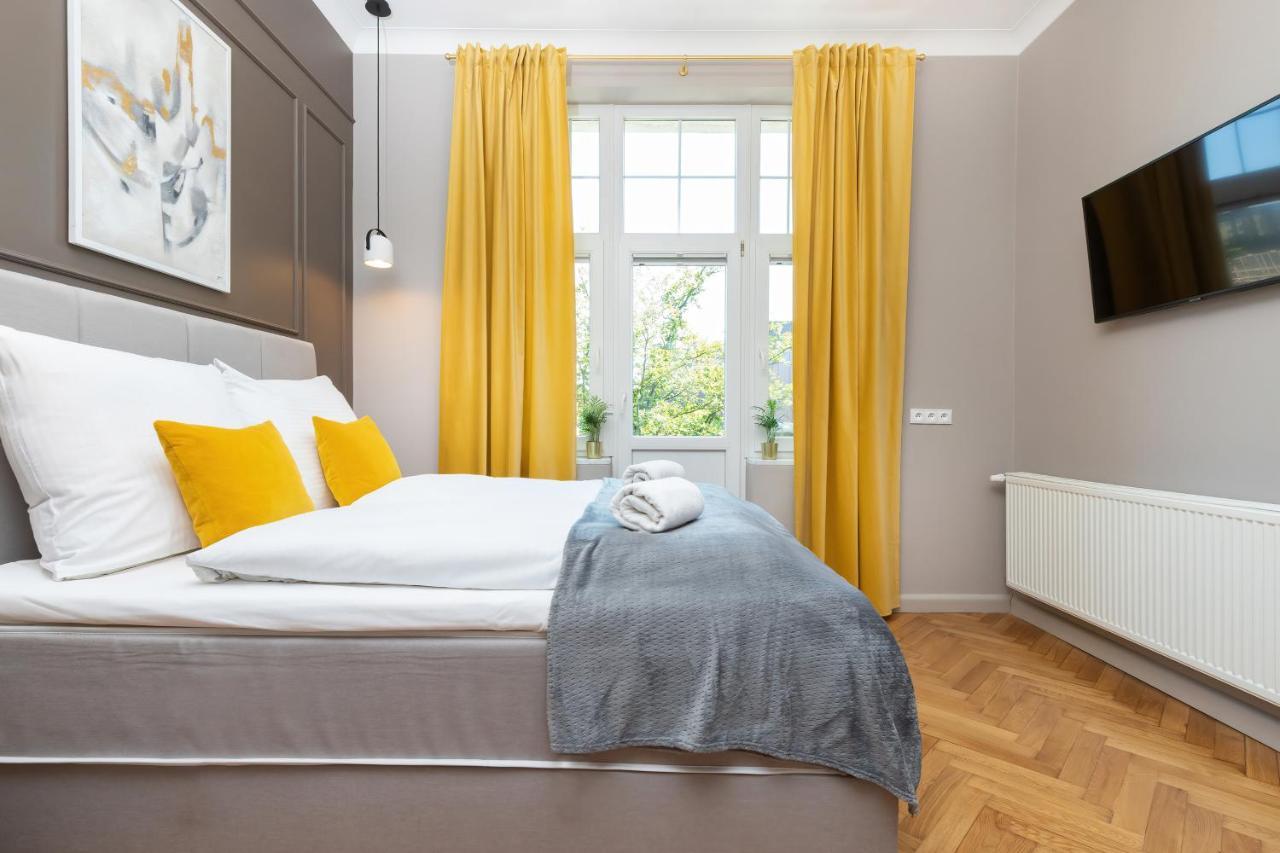 Sopot Rivoli Apartments Near The Beach & Pier By Noclegi Renters Exterior photo